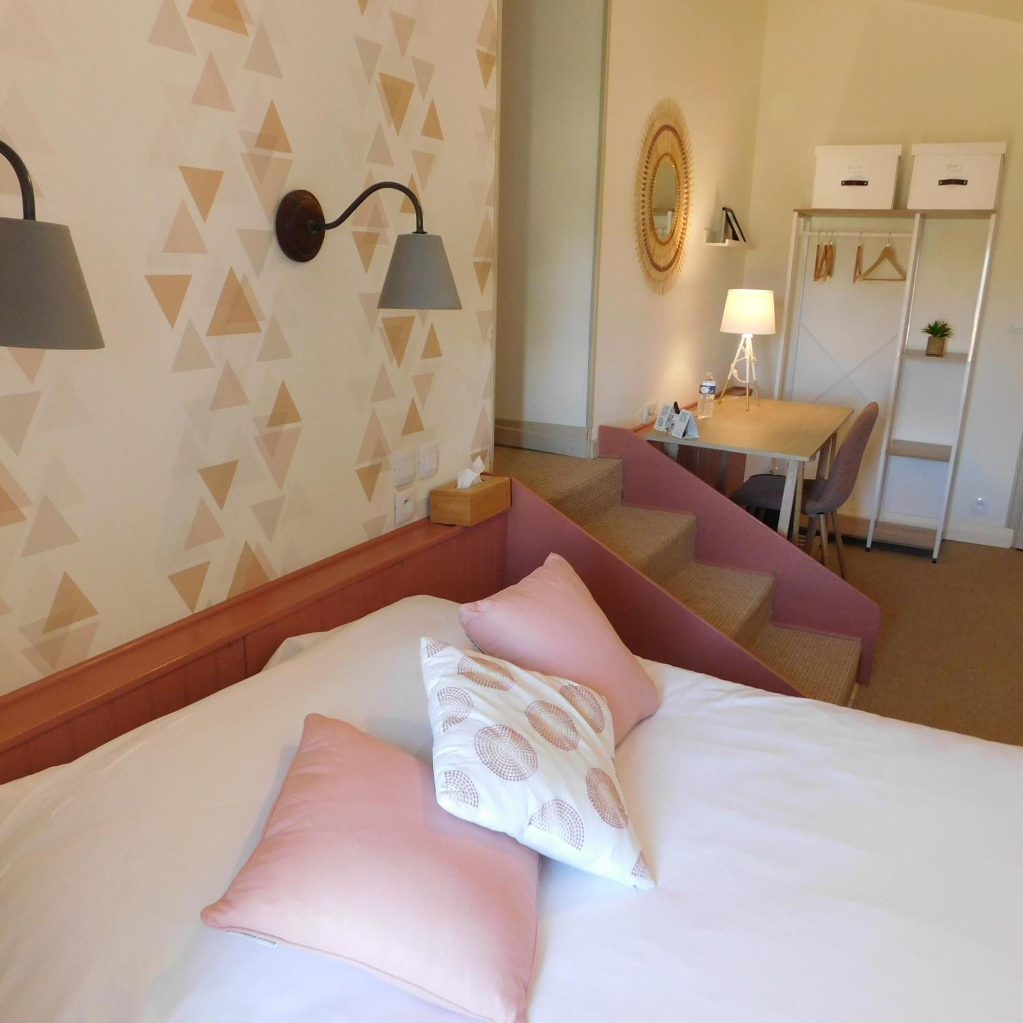 Logis Hotel Le Prince Noir Sérignac-sur-Garonne Dış mekan fotoğraf