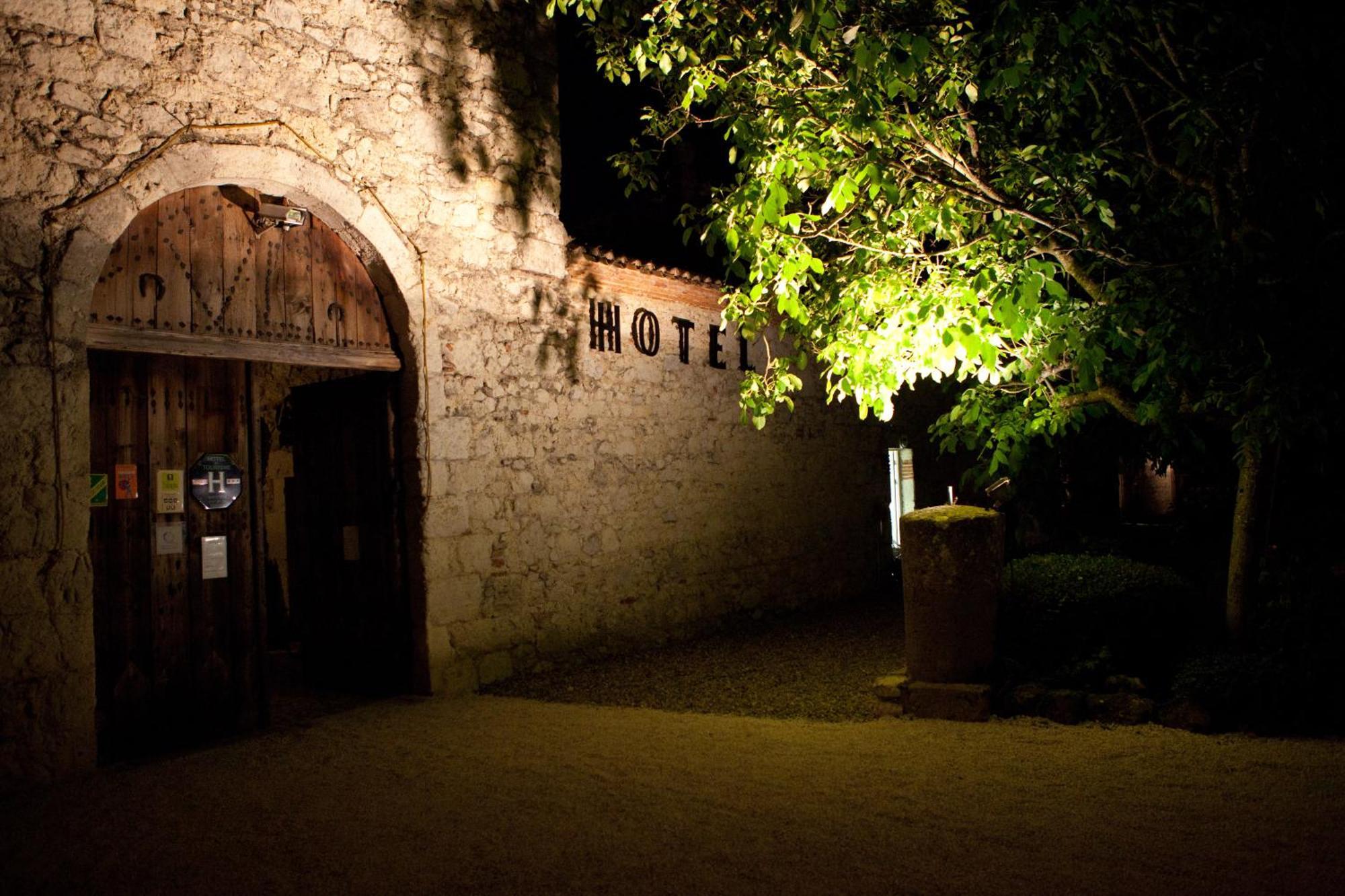 Logis Hotel Le Prince Noir Sérignac-sur-Garonne Dış mekan fotoğraf