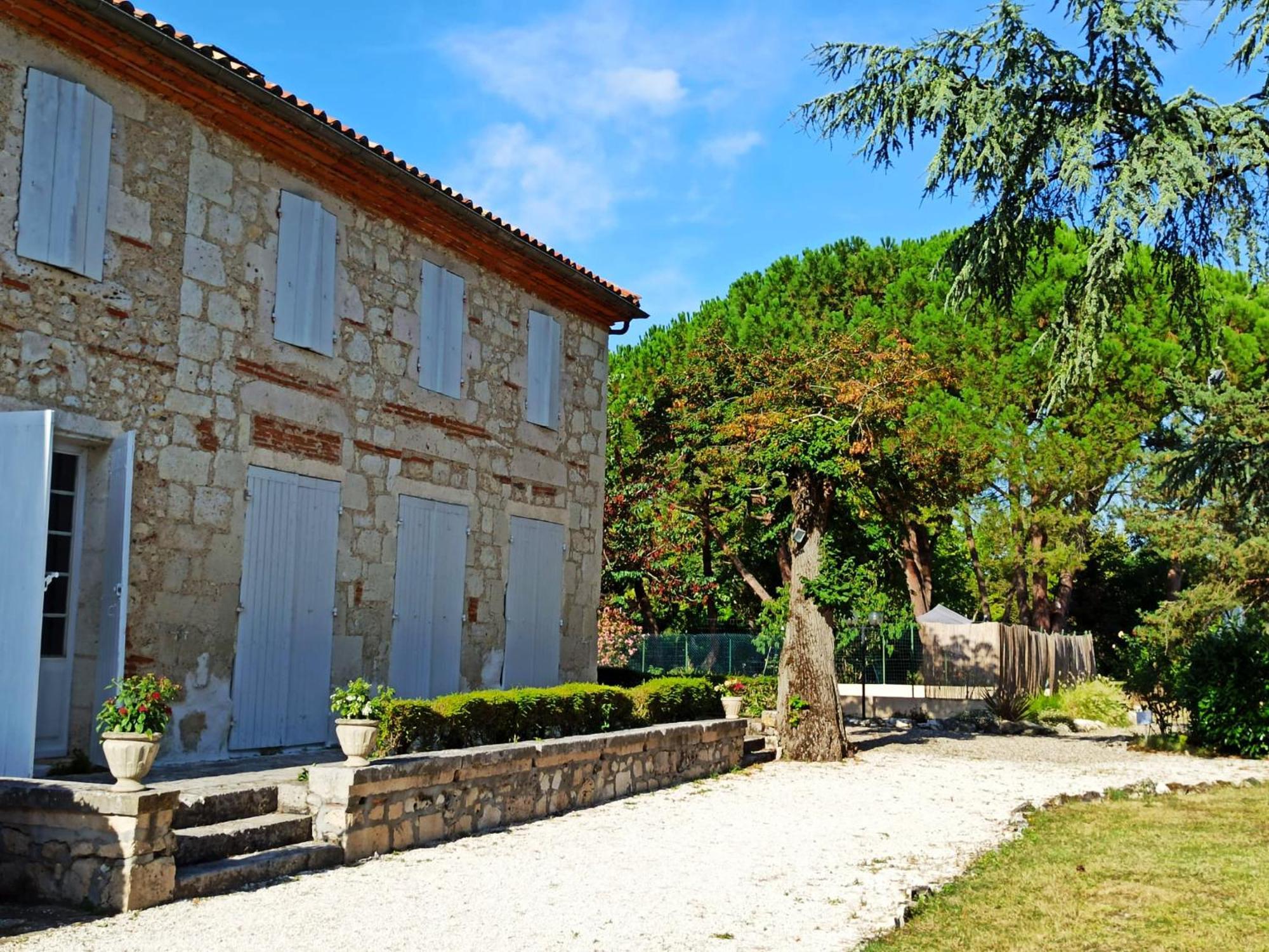 Logis Hotel Le Prince Noir Sérignac-sur-Garonne Dış mekan fotoğraf