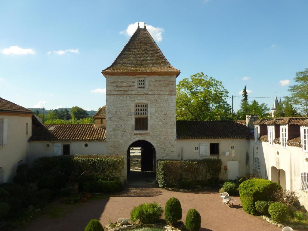 Logis Hotel Le Prince Noir Sérignac-sur-Garonne Dış mekan fotoğraf
