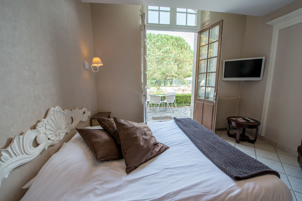 Logis Hotel Le Prince Noir Sérignac-sur-Garonne Dış mekan fotoğraf